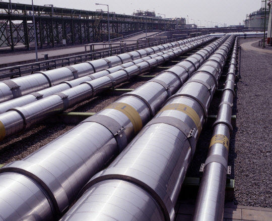 한국가스공사 생산기지 배관. <한국가스공사 제공>